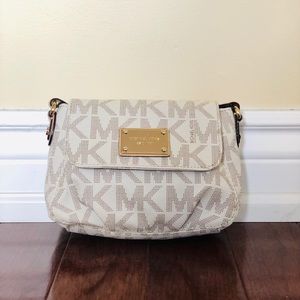 Micheal Kors Cross-Body
